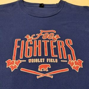 Foo Fighters 2015 Wrigley Field Concert Officially Licensed T-Shirt (Size Large)